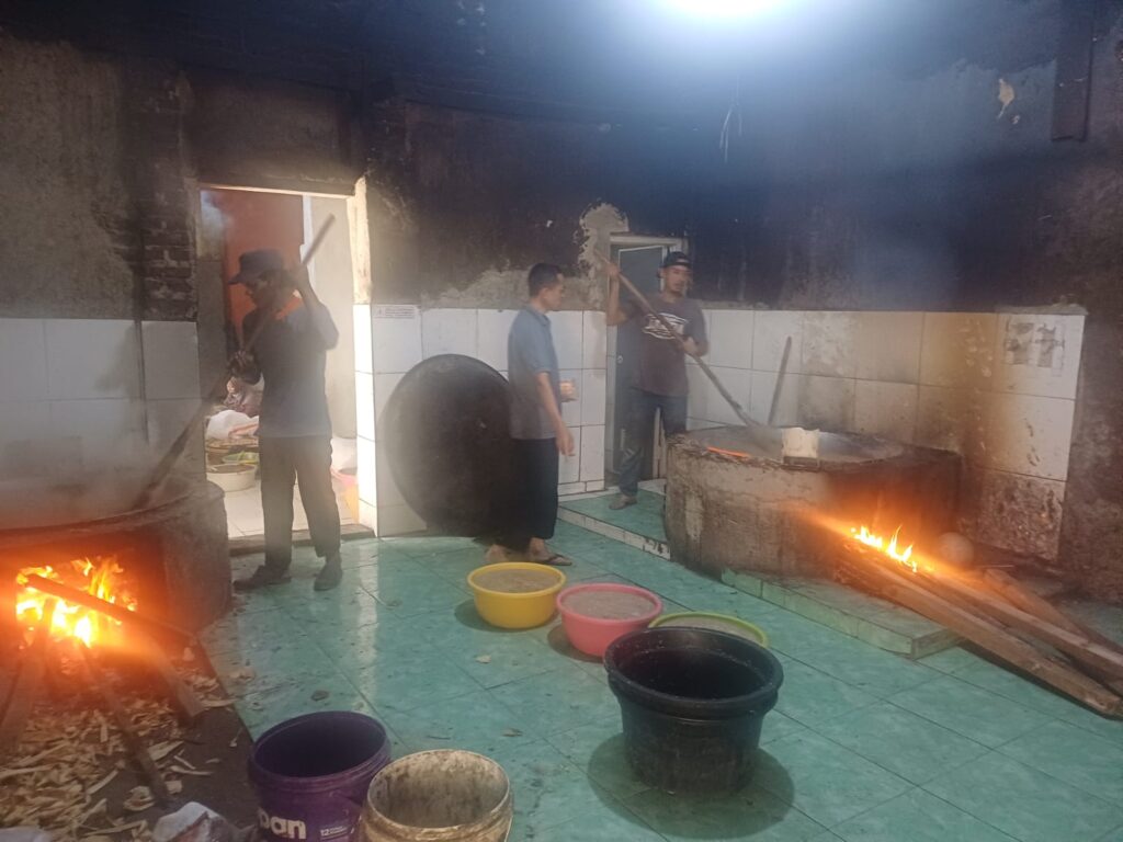 Dapur Produksi Wajit yang masih tradisional.